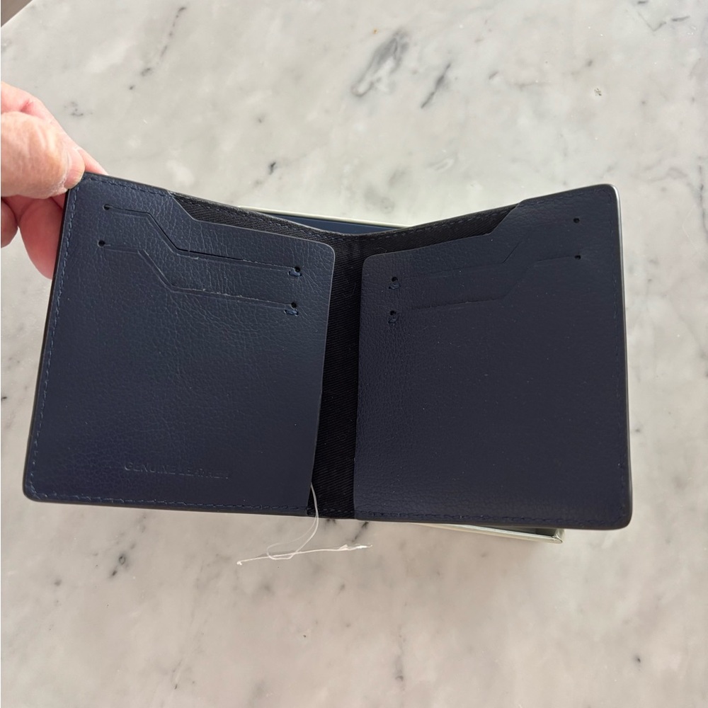NWT Men's Cole Haan leather wallet - Picture 3 of 10